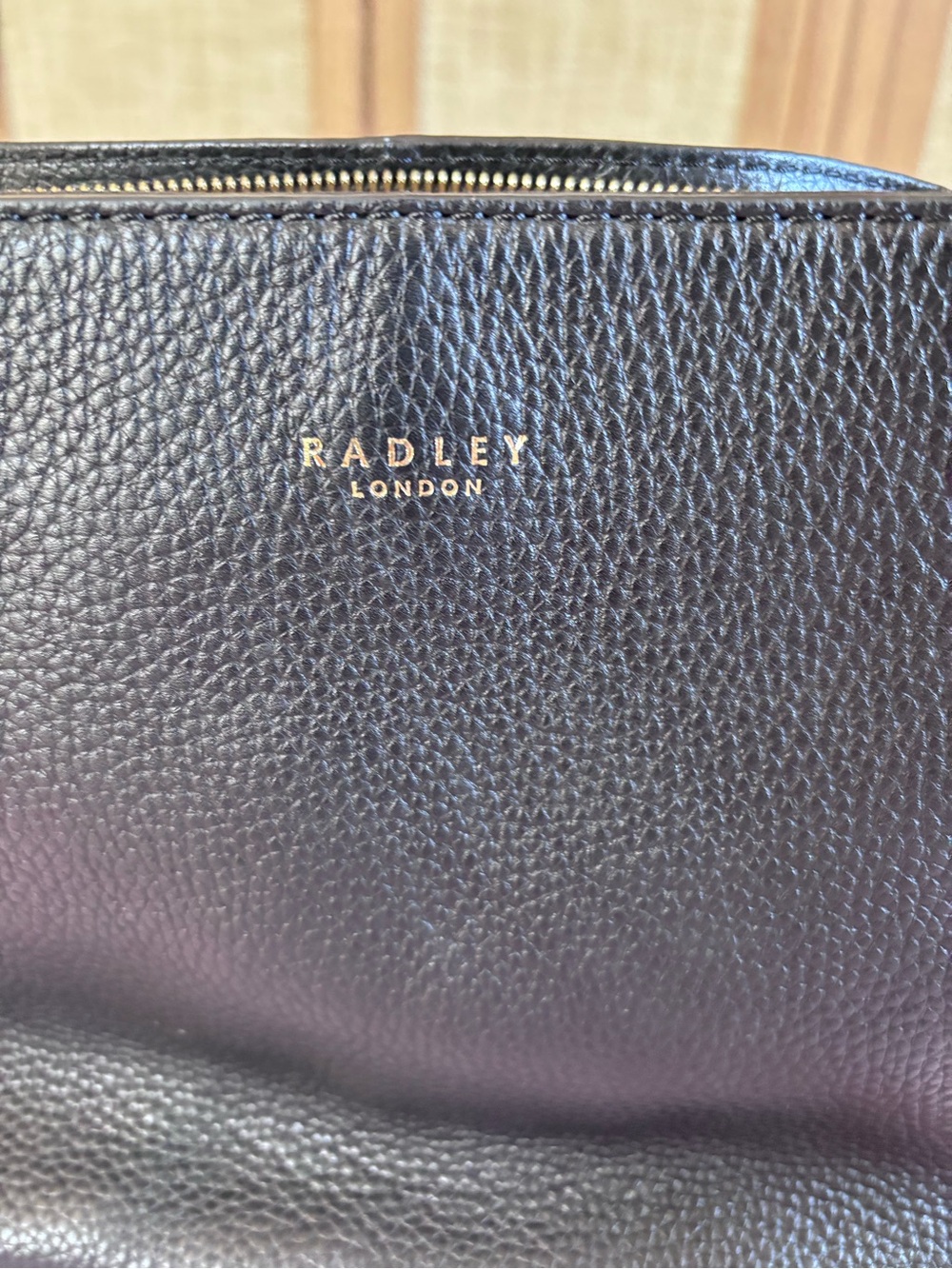 RADLEY LONDON Black Pebbled Leather Shoulder Bag with Gold Logo